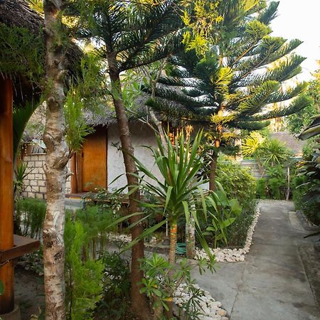 Fullmoon Bungalows Toyapakeh Zewnętrze zdjęcie