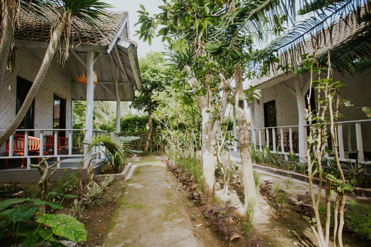Fullmoon Bungalows Toyapakeh Zewnętrze zdjęcie